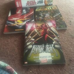 Marvel/ Comic Graphic Novels