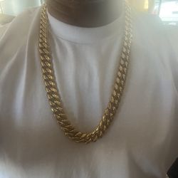 16mm Cuban Link Chain 30” 18k Gold Plated