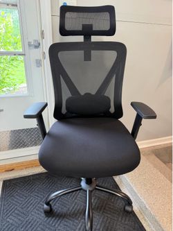 Brand New Black Mesh Tall Back Ergonomic Office Chair w/Adjustable Armrests/Lumbar/Headrest