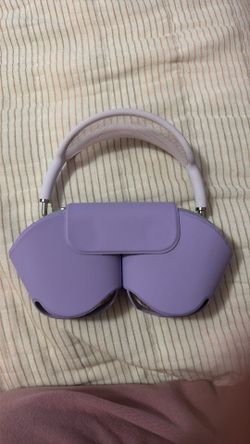 Purple/Lavender Apple Air Pod Max
