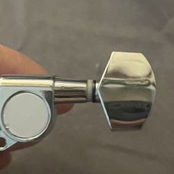 Guitar Tuning Pegs 