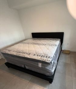 NEW MATTRESS KING SIZE PILLOW TOP WITH BOX SPRING