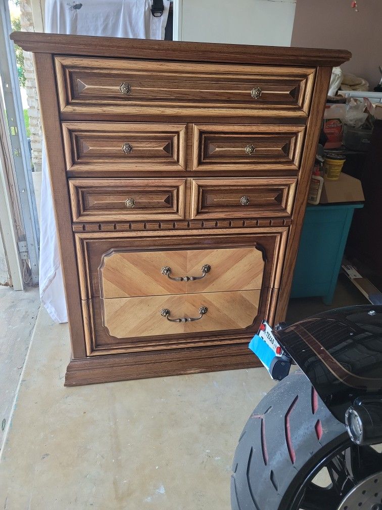TALL DRESSER HEAVY PECAN WOODH48"D18"W37" for Sale in San Antonio