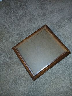 Box to hold jewelry or keys