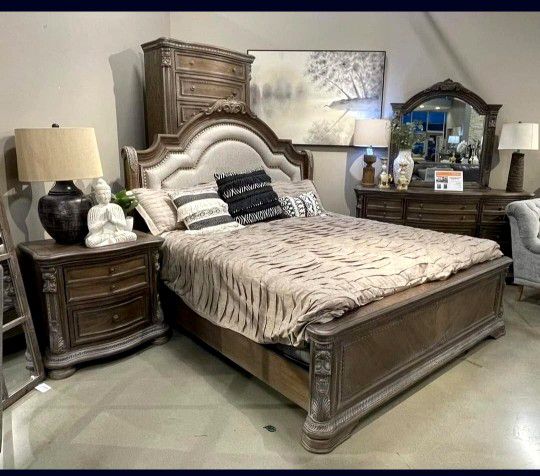 🟡IN STOCK 🟡 Charmond Brown Sleigh Bedroom Set