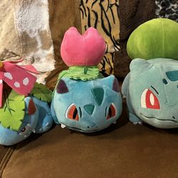 Plush Pokémon figure set venusaur bulbasaur ivysaur collectible wicked cool toys