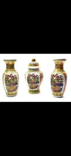 Vintage 3-piece Set Chinese Vases, 2-vases 1- Urn Style Beautiful Estate Find