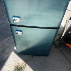 Mini Fridge Retro Green Mint