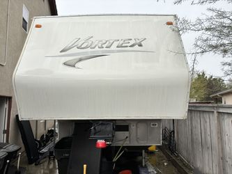 Toy hauler