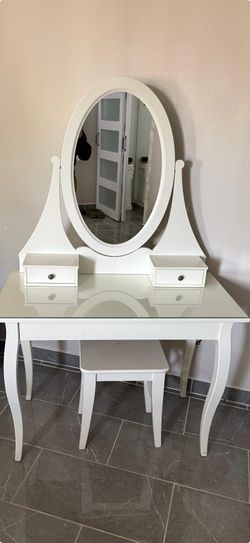 Vanity with Chair