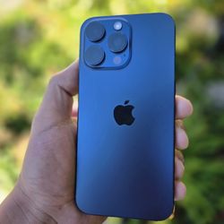 iPhone 15 Pro Max 256GB Unlocked