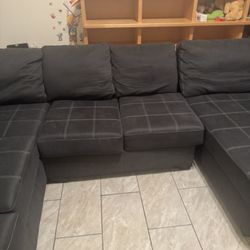 Gray Sectional Couch With Ottoman
