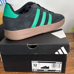 Men’s Adidas Barreda Size 12