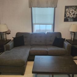 Couch , Lamps & End Tables