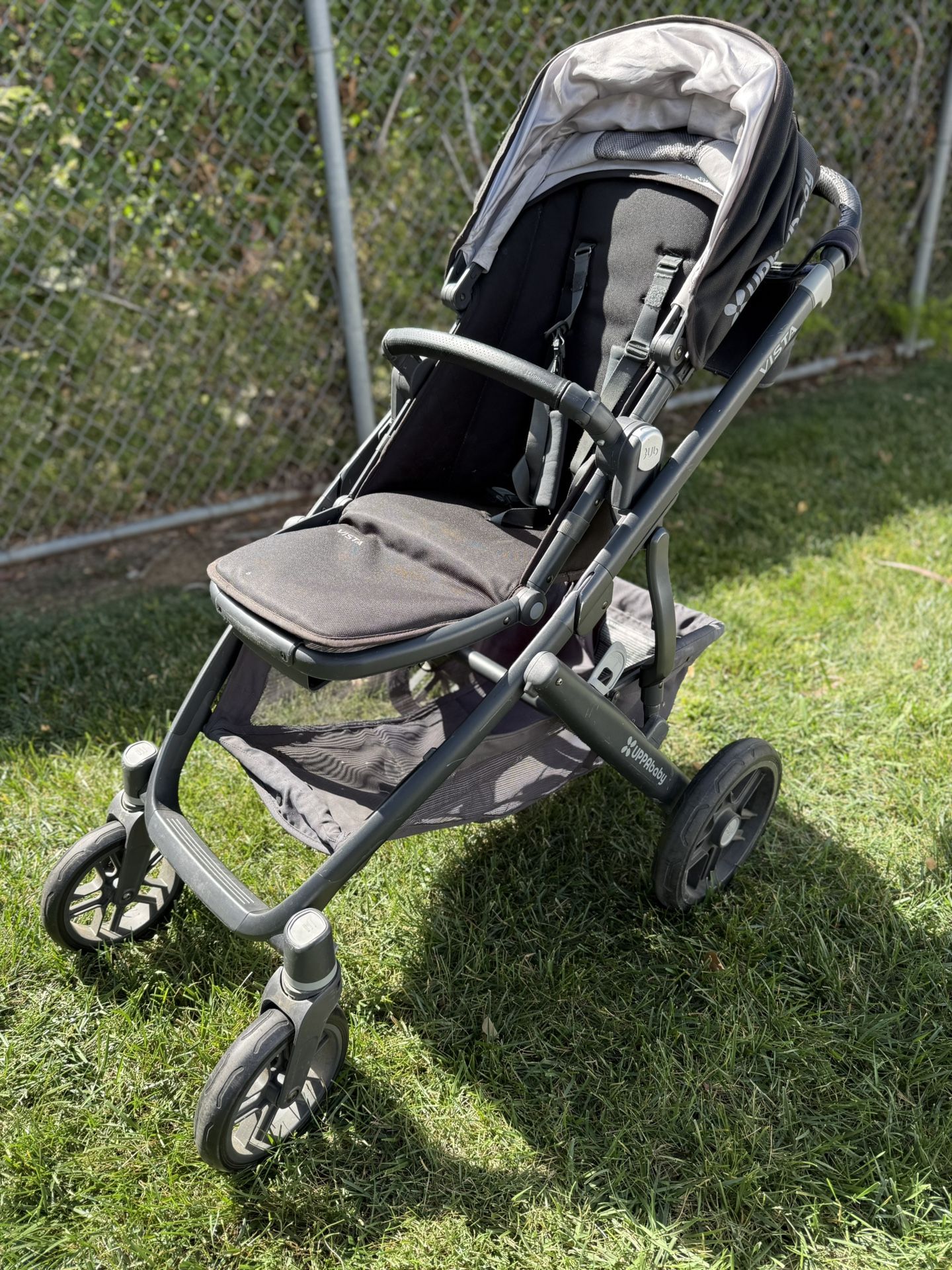 Uppababy Vista Stroller and Bassinet
