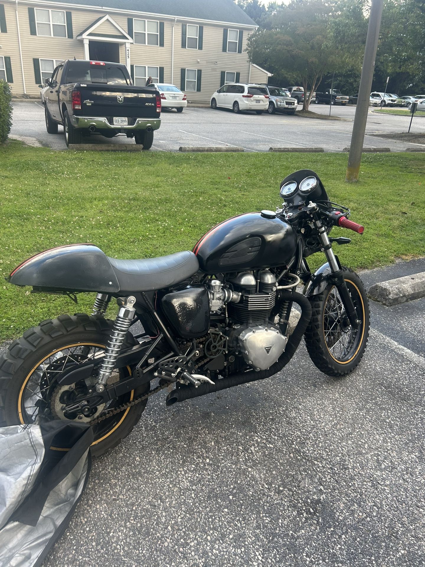 2012 Triumph Thruxton 900