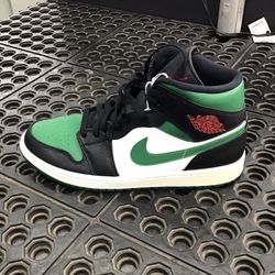 Jordan 1 Mid “Green Toe”