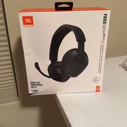 WFH Wireless JBL Headphones With Microphone