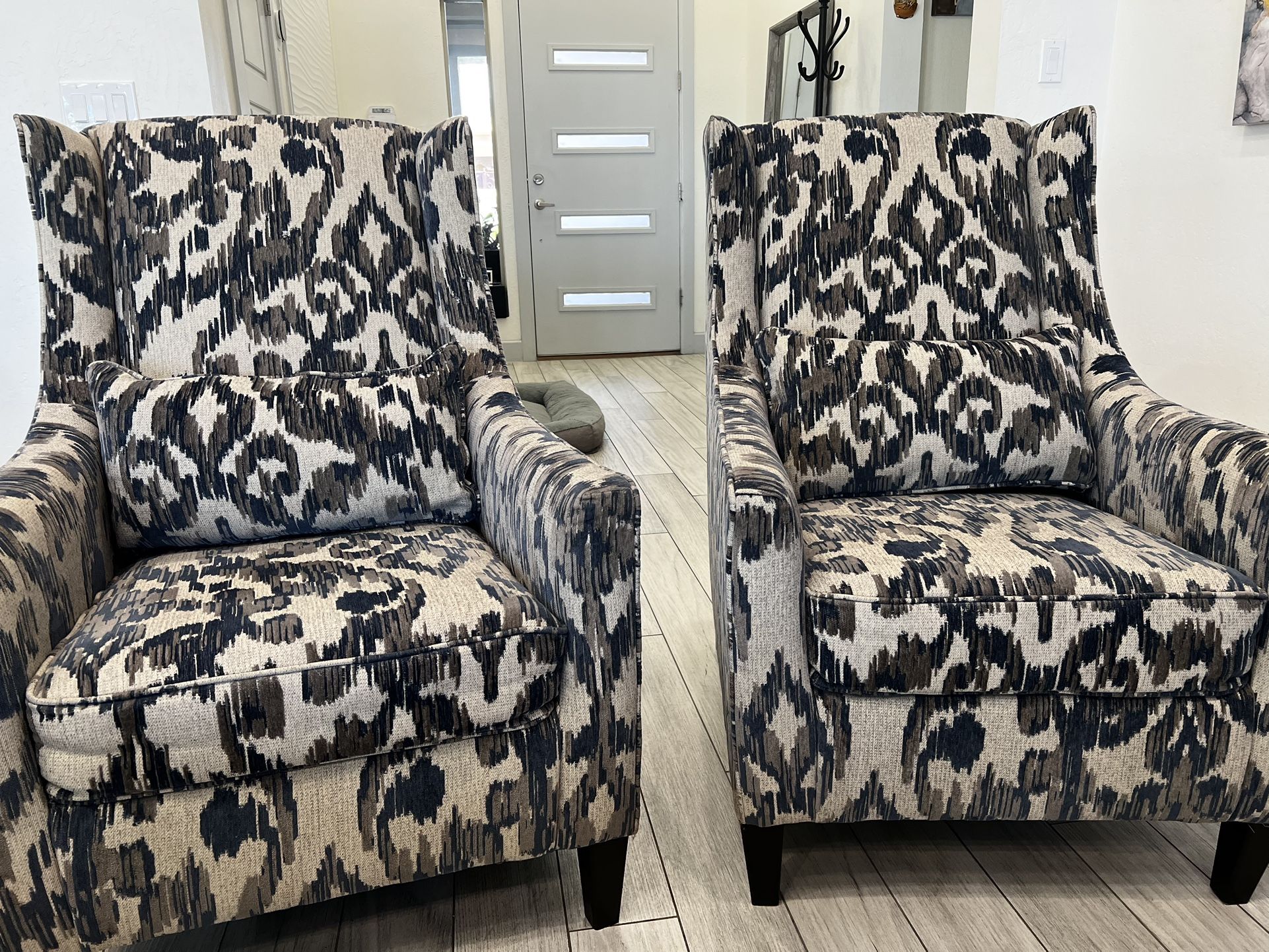 Accent chairs For Sale