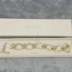 Nautica Textured  Interlocking Chunky Chain Link Bracelet 