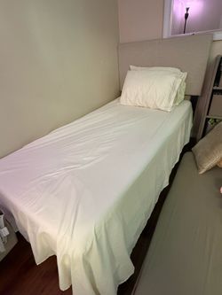 Twin bed with mattress