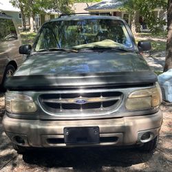 2001 Ford Explorer