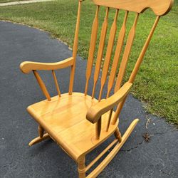 Light Maple Wooden Rocking Chair 