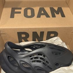 Yeezy foam runner onyx 