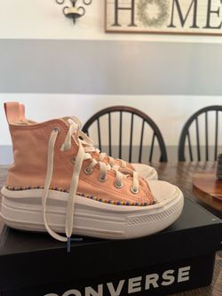 Converse Platform High Tops – Pink – Youth Size 2
