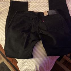 New Levi’s 541 Black Jeans!!