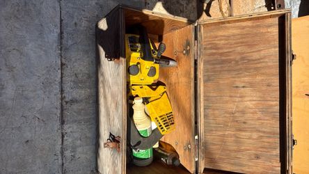 McCullough. MAC120 Chainsaw