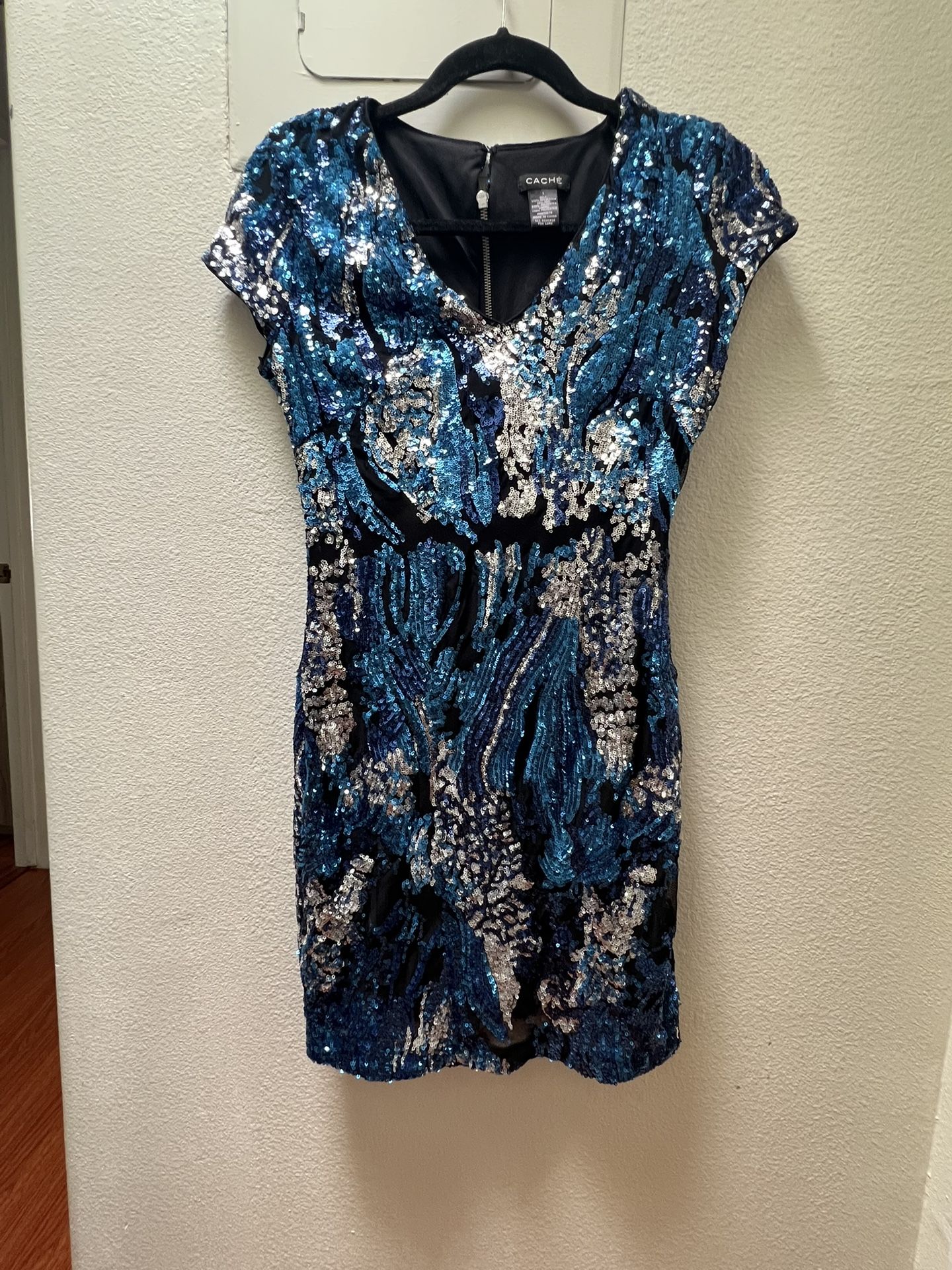 Women’s Blue Silver Cache Sequined Pencil Dress Size Small