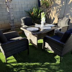 Patio Outdoor Dining Set New In The Box 