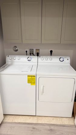 GE Washer & Dryer Set – Excellent Condition