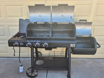 Char-Griller Texas Trio Gas Grill and Smoker