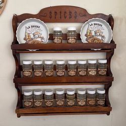 Vintage Spice rack w/ 18 empty glass jars
