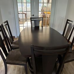 Dining Set With 6 Chairs. 