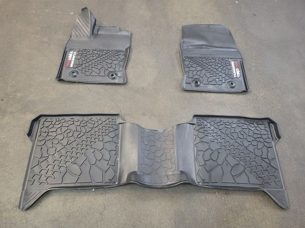 Toyota Tundra Floor Mats TRD 2023