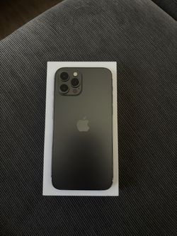 grey Iphone 12 Pro