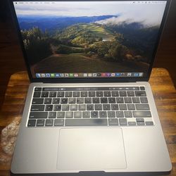 2020 MACBOOK PRO 13" TOUCHBAR 2.3 GHz QUADCORE i7 16GB 512GB  CYCLE LOW COUNT 98 WITH CHARGER 