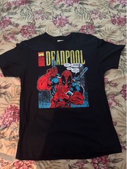 Large Deadpool shirt