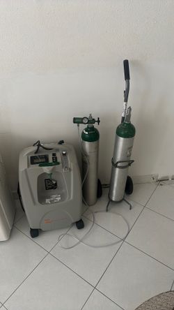 Oxygen machine with 2tanks and dolly