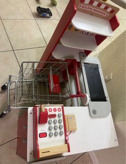 Supermarket pretend