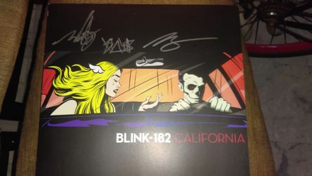 Blink 182 californai lp vynil album autographed by band members!