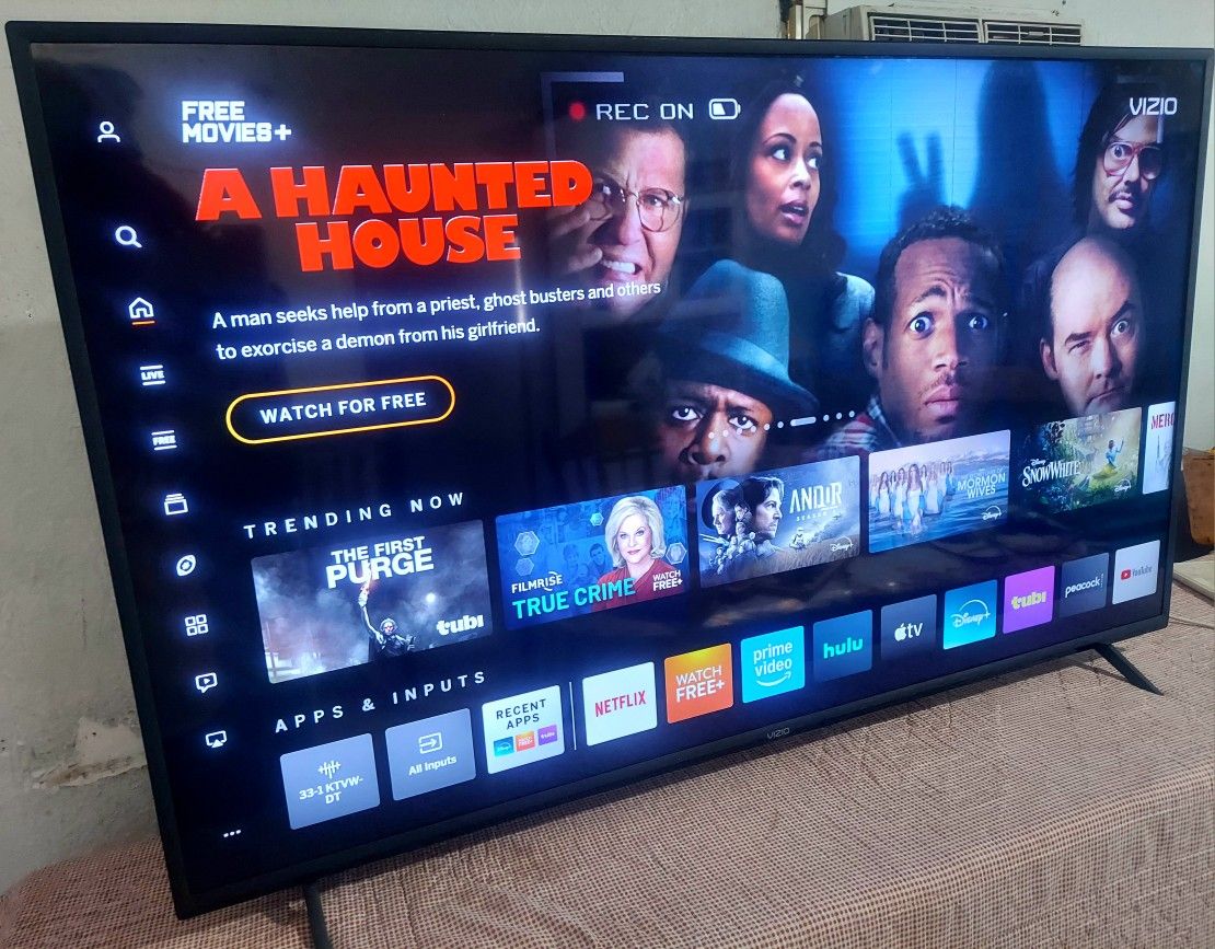 ✴️SMART TV VIZIO 58 Inch LIKE NEW ✴️ MAKE AN OFFER REAZONABLE