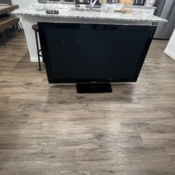 Panasonic 50’ TV 