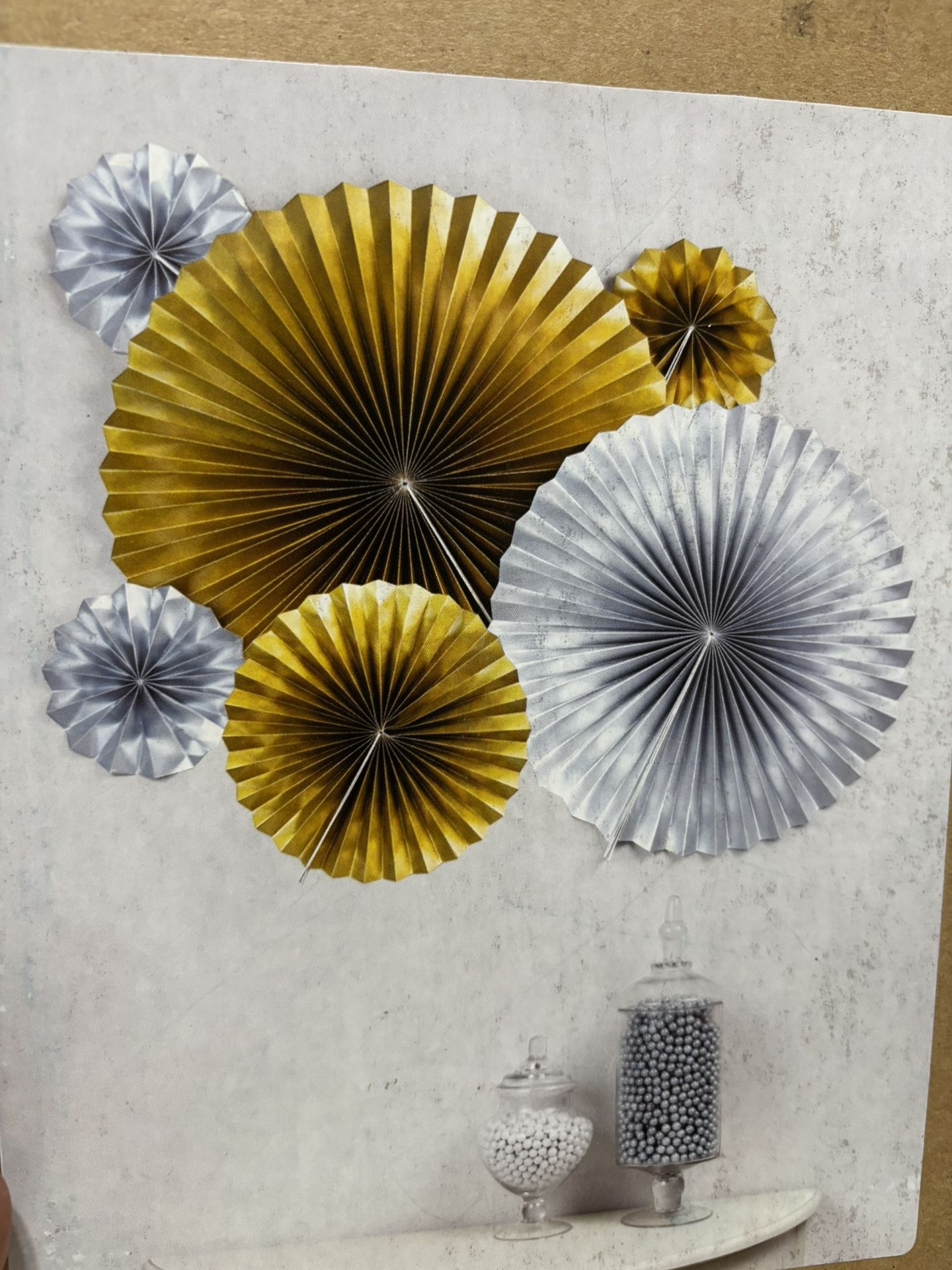 Party Supplies - Set Of 6 Paper Rosettes