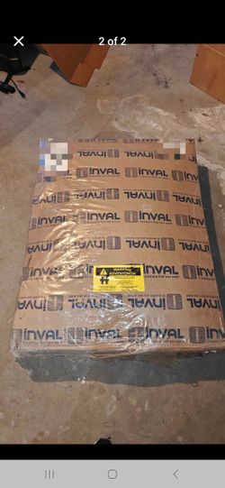 WHITE KITCHEN CABINETS 