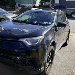 2018 Toyota RAV4 LE AWD — $8,500 OBO — CASH