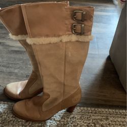 Ugg Vintage Heel Boot